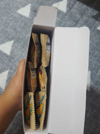 견과가 똘똘 뭉쳐들어간 넛츠몬 에너지바 1BOX 6개입 — 5점을 준 리뷰어가 2018년 1월 올린 사용 사진