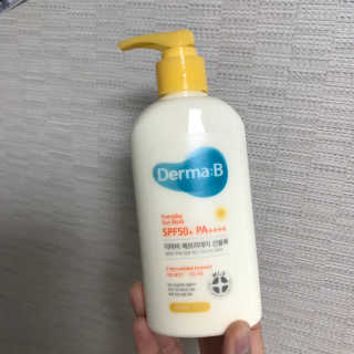 더마비 에브리데이 선블록 SPF50+ PA++++ — 3.5점을 준 리뷰어가 2019년 4월 올린 사용 사진