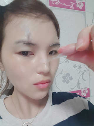 카미안느 더 퍼펙트 웨딩 마스크 — 5점을 준 리뷰어가 2018년 10월 올린 사용 사진