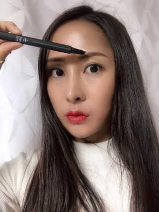 뷰티핏 아이브로우 듀얼 볼륨 틴트 — 5점을 준 리뷰어가 2018년 11월 올린 사용 사진
