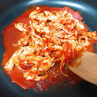 수월한 매운불닭발 350g — 4점을 준 리뷰어가 2019년 4월 올린 사용 사진