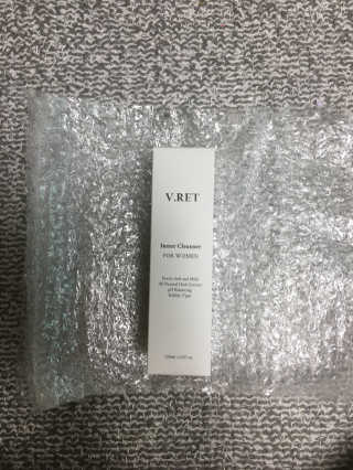 V.RET 브이렛 여성청결제 — 5점을 준 리뷰어가 2018년 8월 올린 사용 사진
