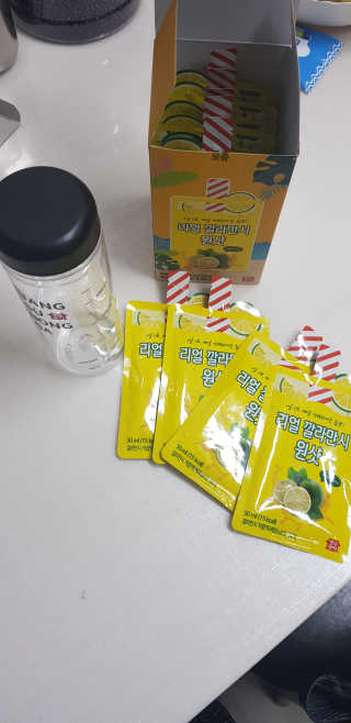 장수농가 리얼깔라만시 원샷 50ml 10팩+보틀 — 5점을 준 리뷰어가 2019년 4월 올린 사용 사진