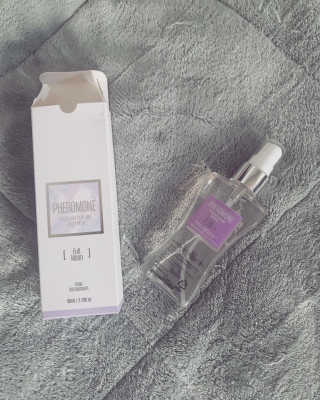레드컨테이너 페로몬향 퍼퓸 바디미스트 80ml — 4점을 준 리뷰어가 2020년 1월 올린 사용 사진