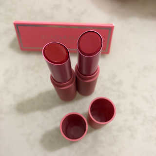 [블랙루즈] 로즈 벨벳 립스틱 택1+랜덤1 — 4.5점을 준 리뷰어가 2019년 1월 올린 사용 사진