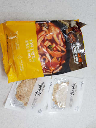 두번째 국떡 국가대표 떡볶이 1팩 + 영미칩 2봉 증정 — 5점을 준 리뷰어가 2019년 2월 올린 사용 사진