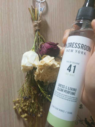 더블유드레스룸 드레스퍼퓸 150ml — 3.67점을 준 리뷰어가 2018년 6월 올린 사용 사진