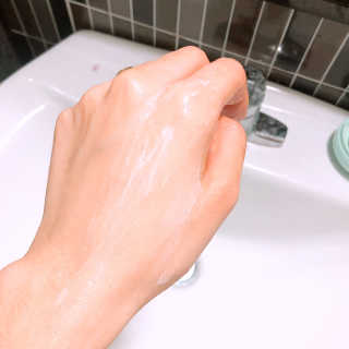 아미니 릴렉싱 샤워 크림 — 3점을 준 리뷰어가 2020년 1월 올린 사용 사진