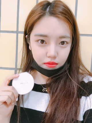 밀키드레스 바비메이크 베일 쿠션 — 5점을 준 리뷰어가 2018년 6월 올린 사용 사진