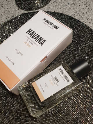 더블유드레스룸 퍼퓸 EDT 70ml — 5점을 준 리뷰어가 2018년 10월 올린 사용 사진