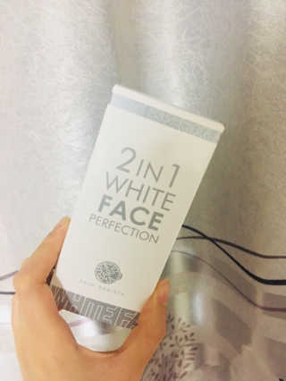 피움 스킨바리스타 2in1 화이트 페이스 퍼펙션 50ml — 4.67점을 준 리뷰어가 2018년 11월 올린 사용 사진