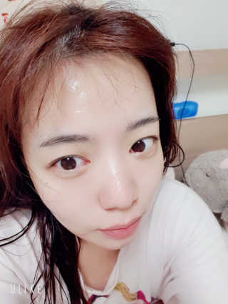 아미셀 퍼펙트에너지 리바이탈라이징 젤크림 — 2.5점을 준 리뷰어가 2018년 9월 올린 사용 사진