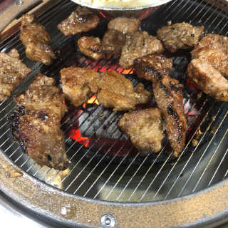 [두툼갈비] 두툼갈비 2인분 + 매콤치즈버섯 set — 5점을 준 리뷰어가 2018년 9월 올린 사용 사진