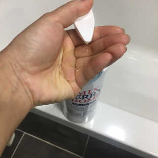 (주)에네스티 믹스베리 단백질 폭탄 샴푸 1000g — 5점을 준 리뷰어가 2019년 9월 올린 사용 사진