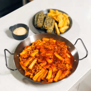 화곡미담 옛날 떡볶이 — 4.5점을 준 리뷰어가 2020년 3월 올린 사용 사진