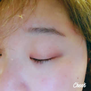 헤이미쉬 데일리즘 코랄릭 스틱 아이 섀도우 — 4.67점을 준 리뷰어가 2018년 3월 올린 사용 사진