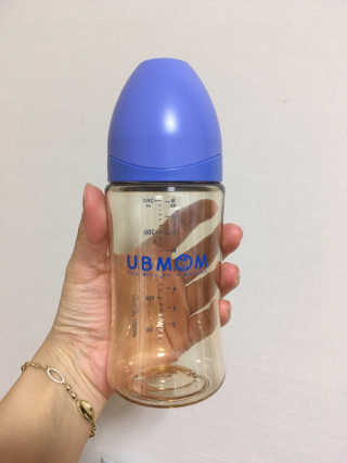 유비맘 PPSU 젖병 노꼭지_260ml_컬러 랜덤 발송 — 5점을 준 리뷰어가 2020년 3월 올린 사용 사진