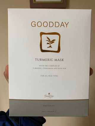 GoodDay Skincare GoodDay 강황 마스크 — 5점을 준 리뷰어가 2020년 2월 올린 사용 사진