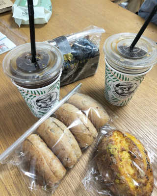 보네르아띠 부천점 [보네르아띠 부천상동점] 내맘대로 빵+아메리카노 2잔 — 4.5점을 준 리뷰어가 2019년 1월 올린 사용 사진
