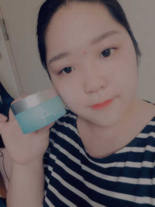 아크웰 아쿠아 클리니티 수분크림 — 5점을 준 리뷰어가 2018년 10월 올린 사용 사진