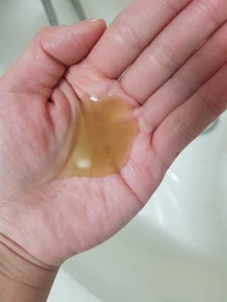 셀리본 하수오 내츄럴 프리벤션 탈모관리 샴푸 300ml — 4점을 준 리뷰어가 2019년 11월 올린 사용 사진