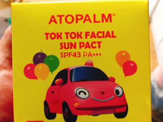 아토팜 톡톡 페이셜 선팩트 SPF43 PA+++ — 5점을 준 리뷰어가 2019년 6월 올린 사용 사진