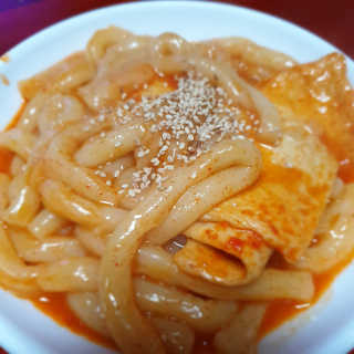 [홍코너떡볶이]옛날떡볶이 인기맛 4팩세트 — 5점을 준 리뷰어가 2019년 11월 올린 사용 사진
