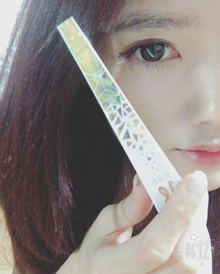 딜라잇18 홀리몰리 글리터라이너 — 1.5점을 준 리뷰어가 2016년 8월 올린 사용 사진
