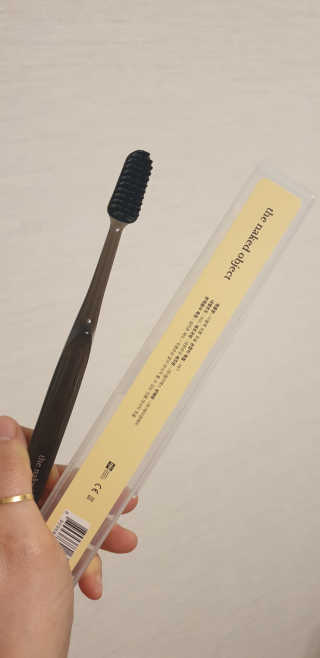 the naked object 디블랙 실리콘 잇몸 칫솔 — 5점을 준 리뷰어가 2020년 2월 올린 사용 사진