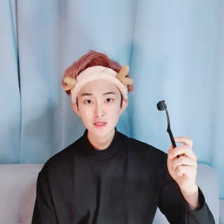 the naked object 디블랙팩치약 디블랙칫솔 세트 — 5점을 준 리뷰어가 2020년 1월 올린 사용 사진