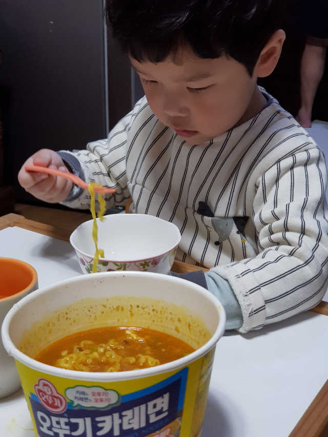 오뚜기카레면 2차 모집 리뷰 사진