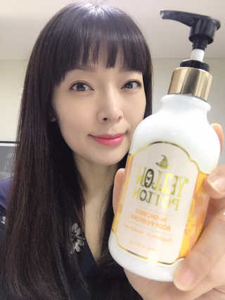 바디홀릭 인샤워 바디퍼퓸 옐로우포션 250ML — 5점을 준 리뷰어가 2019년 4월 올린 사용 사진