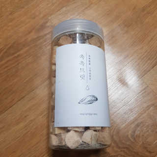 펫프렌즈 [단백질풍부] 無첨가 닭가슴살 100퍼센트 촉촉트릿 치킨 — 5점을 준 리뷰어가 2020년 1월 올린 사용 사진