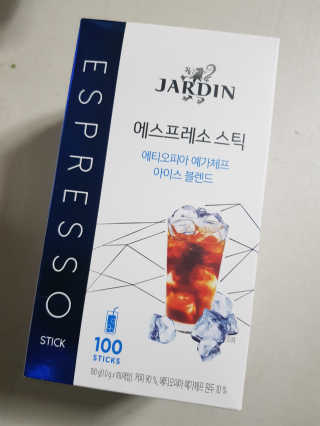 (주)쟈뎅 [쟈뎅] 에스프레소스틱 아이스블렌드 — 5점을 준 리뷰어가 2019년 5월 올린 사용 사진