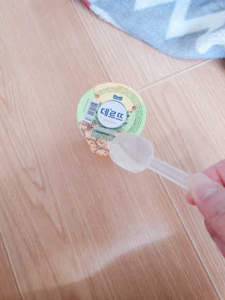 데르뜨 떠먹는 과일 3종, 짜먹는 과일 2종 총 10개 체험 — 5점을 준 리뷰어가 2020년 3월 올린 사용 사진