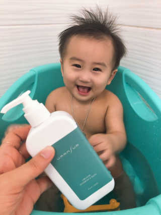 엄마프움 시알릴락토스 오가닉 샴푸앤바스 — 5점을 준 리뷰어가 2019년 11월 올린 사용 사진