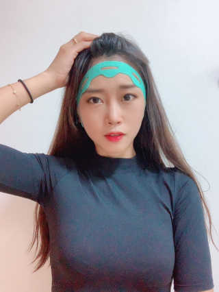 하루 10분 페이스 피트니스 리프팅 뷰티밴드 — 5점을 준 리뷰어가 2019년 8월 올린 사용 사진
