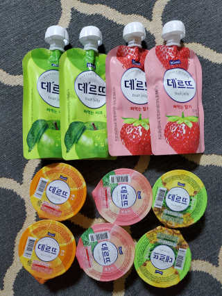 데르뜨 떠먹는 과일 3종, 짜먹는 과일 2종 총 10개 체험 — 4.5점을 준 리뷰어가 2020년 3월 올린 사용 사진