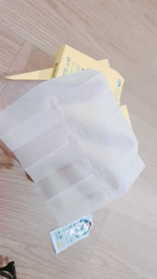 [닥터퓨리] 렌즈크리닝 항균 티슈 5박스_100매 — 5점을 준 리뷰어가 2019년 7월 올린 사용 사진