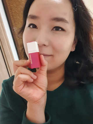 스톤브릭 라커틴트 립스틱스 — 4점을 준 리뷰어가 2019년 9월 올린 사용 사진
