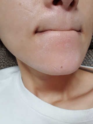 메이메리 쓰리이펙츠 모이스처 톤업크림 50ml — 2.5점을 준 리뷰어가 2019년 11월 올린 사용 사진