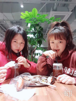 보네르아띠 부천점 [보네르아띠 부천상동점] 내맘대로 빵+아메리카노 2잔 — 4.5점을 준 리뷰어가 2019년 1월 올린 사용 사진