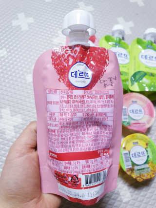 데르뜨 떠먹는 과일 3종, 짜먹는 과일 2종 총 10개 체험 — 5점을 준 리뷰어가 2020년 3월 올린 사용 사진