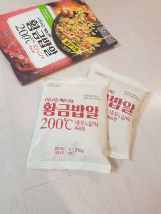 장안의 화제 황금볶음밥, 풀무원 황금밥알 200℃ — 5점을 준 리뷰어가 2019년 9월 올린 사용 사진
