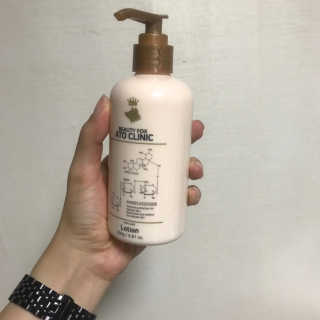 [아토클리닉] 우리 아기 여린 피부를 위한 로션 — 5점을 준 리뷰어가 2019년 7월 올린 사용 사진