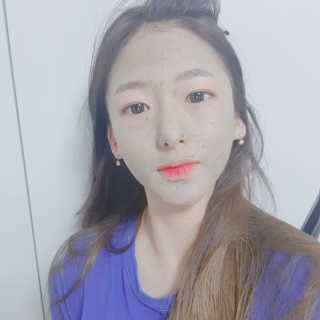 글랜무어 디톡 제올라이트 클리어링 버블 팩 — 4.5점을 준 리뷰어가 2018년 5월 올린 사용 사진