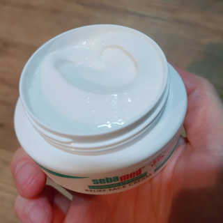 세바메드 우레아 수분폭탄크림 50ml — 5점을 준 리뷰어가 2019년 11월 올린 사용 사진