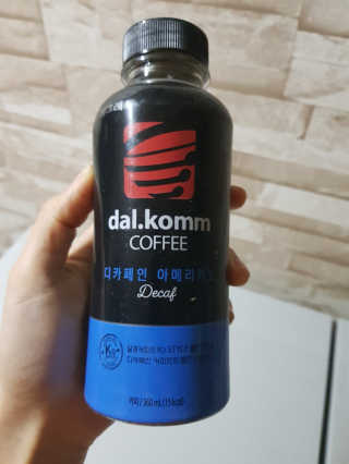 [빙그레] 달콤커피 콜라보 디카페인, 블랙 아메리카노 — 5점을 준 리뷰어가 2019년 1월 올린 사용 사진