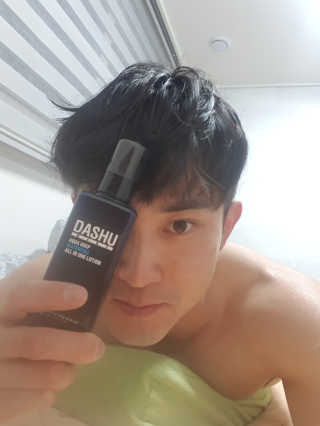 다슈코리아 다슈 맨즈 아쿠아 딥 워터풀 올인원 로션 — 5점을 준 리뷰어가 2018년 4월 올린 사용 사진