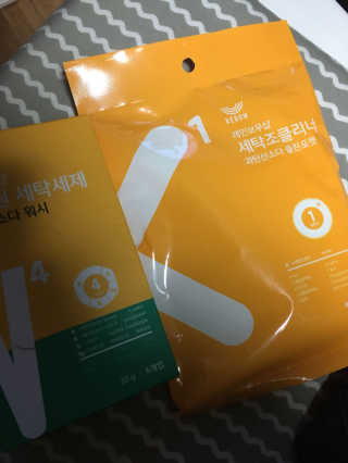 레인보우샵 올인원 세탁세제 스틱포 6개입 + 세탁조클리너 — 5점을 준 리뷰어가 2018년 3월 올린 사용 사진